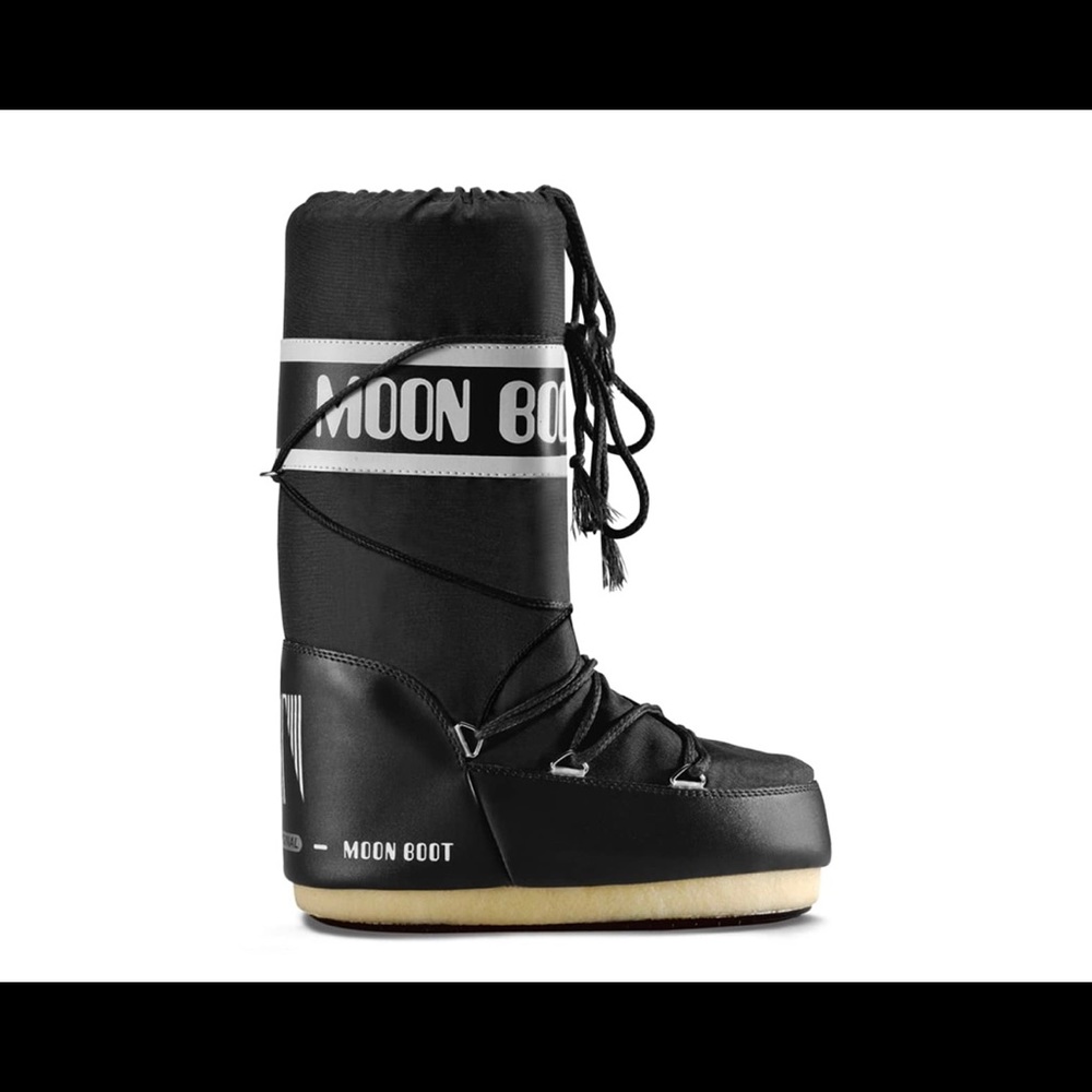 Moon boots